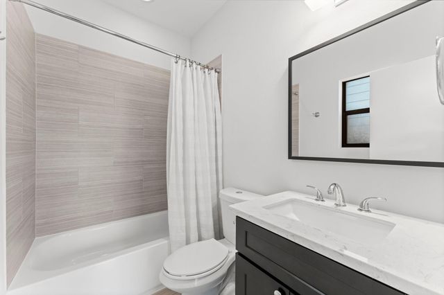 2909 Gillespie Street A, Houston, TX 77020