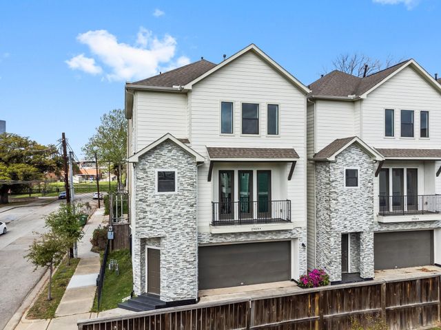 2909 Gillespie Street A, Houston, TX 77020