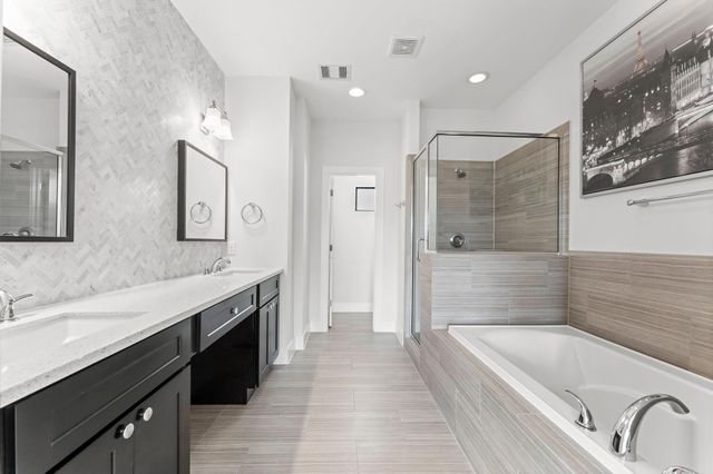2909 Gillespie Street A, Houston, TX 77020