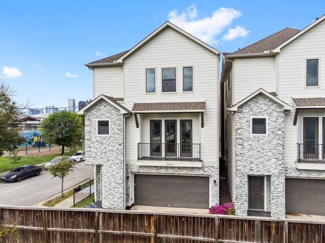 2909 Gillespie Street A, Houston, TX 77020