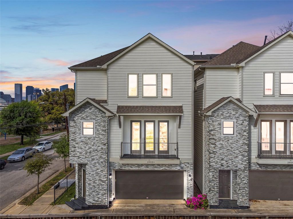 2909 Gillespie Street A, Houston, TX 77020