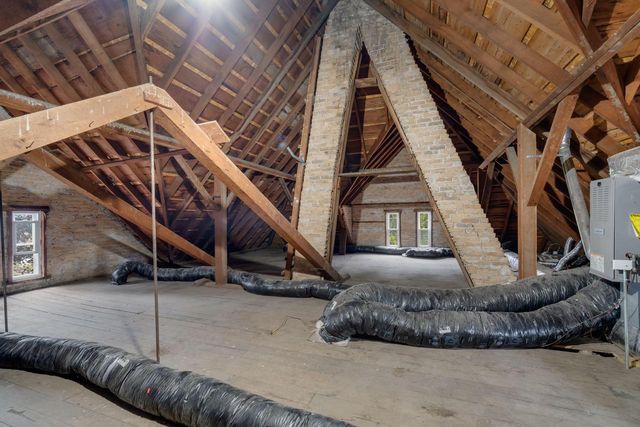 5036 County Highway D, West Bend, WI 53090