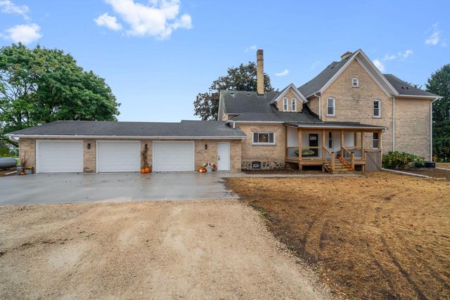 5036 County Highway D, West Bend, WI 53090