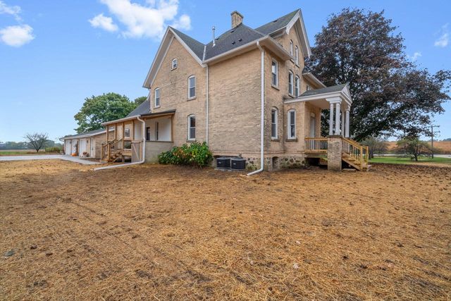 5036 County Highway D, West Bend, WI 53090