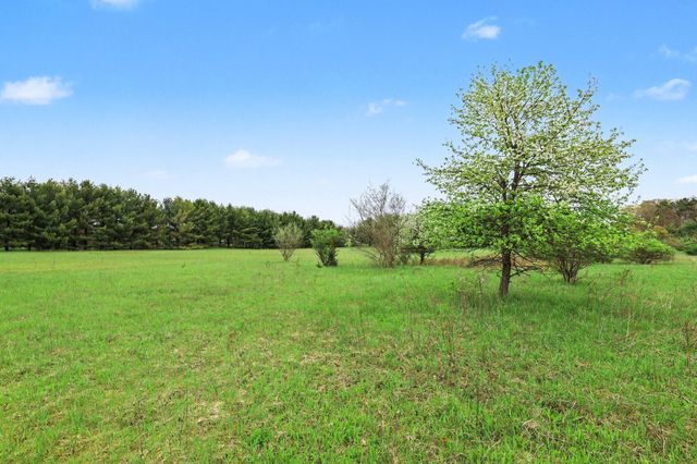 3750 Russell Street NE, Cedar Springs, MI 49319