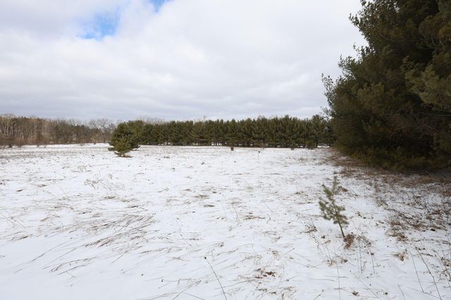 3750 Russell Street NE, Cedar Springs, MI 49319