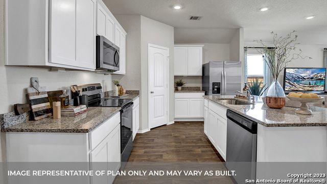 712 Prince Albert, Seguin, TX 78155