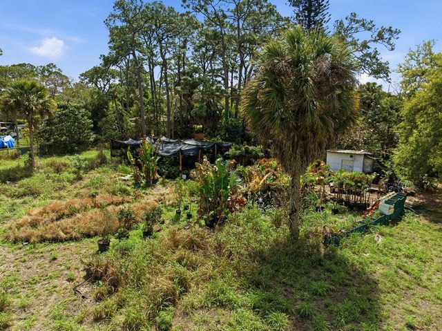 5133 Pine Grove Drive N, West Palm Beach, FL 33417
