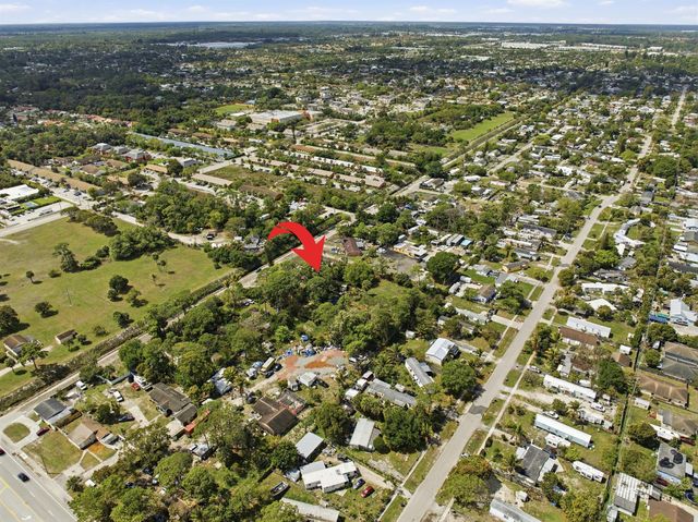 5133 Pine Grove Drive N, West Palm Beach, FL 33417