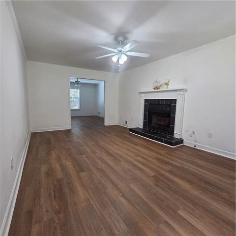 5025 Leeshire Trail 7, Tucker, GA 30084