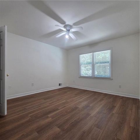 5025 Leeshire Trail 7, Tucker, GA 30084