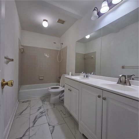 5025 Leeshire Trail 7, Tucker, GA 30084