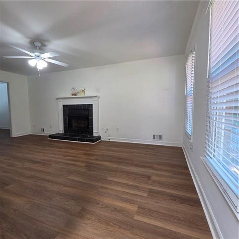5025 Leeshire Trail 7, Tucker, GA 30084
