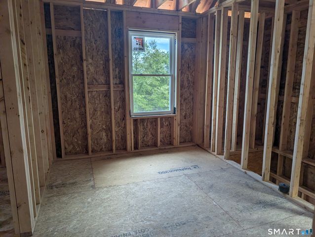 229 Wimbledon Gate Road North, Torrington, CT 06790