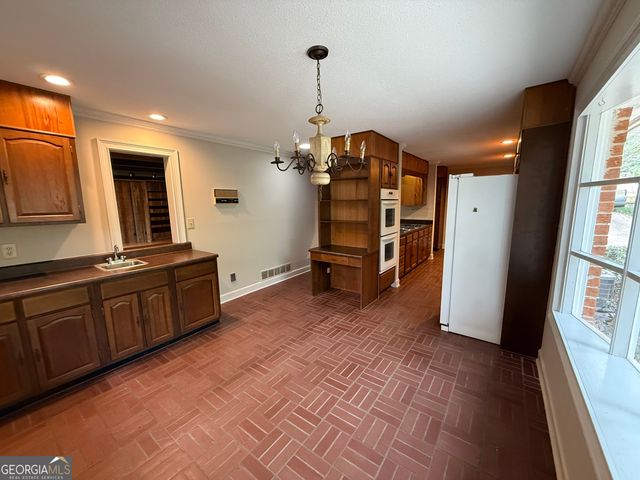 2506 Emerald Drive, Jonesboro, GA 30236