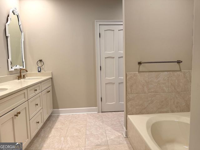 2506 Emerald Drive, Jonesboro, GA 30236