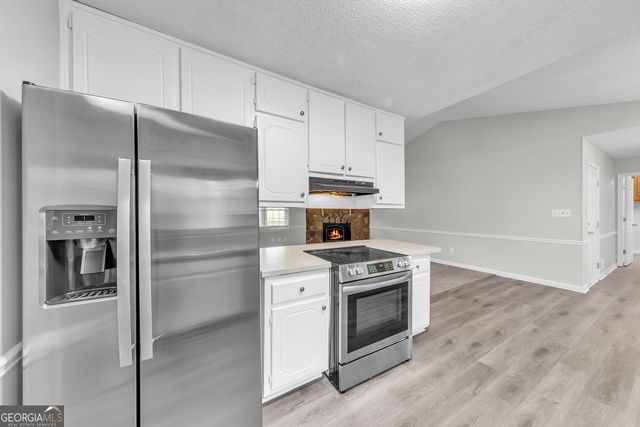 205 Planters Walk, Locust Grove, GA 30248