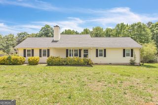 205 Planters Walk, Locust Grove, GA 30248