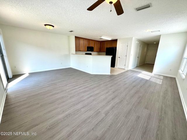 1500 CALMING WATER Drive 5301, Fleming Island, FL 32003