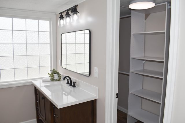 9968 Hardwick Rd., Nichols, SC 29581