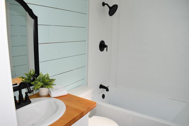 9968 Hardwick Rd., Nichols, SC 29581