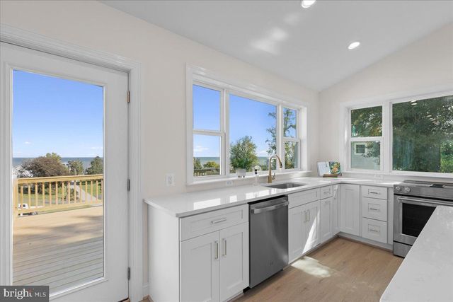 2825 RIDGE RD, Huntingtown, MD 20639