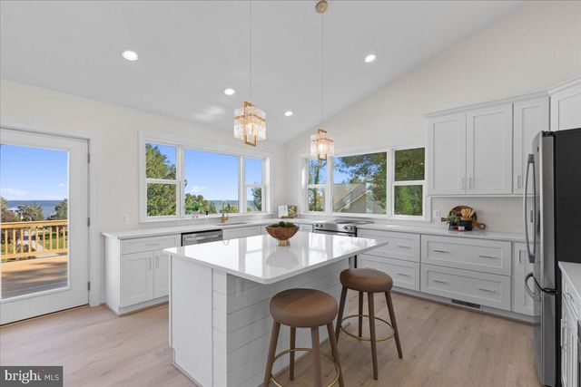 2825 RIDGE RD, Huntingtown, MD 20639