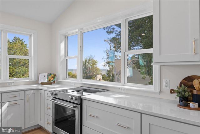 2825 RIDGE RD, Huntingtown, MD 20639