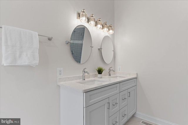 2825 RIDGE RD, Huntingtown, MD 20639