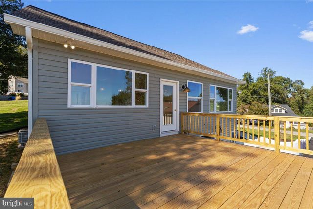 2825 RIDGE RD, Huntingtown, MD 20639