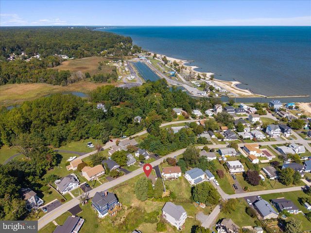 2825 RIDGE RD, Huntingtown, MD 20639