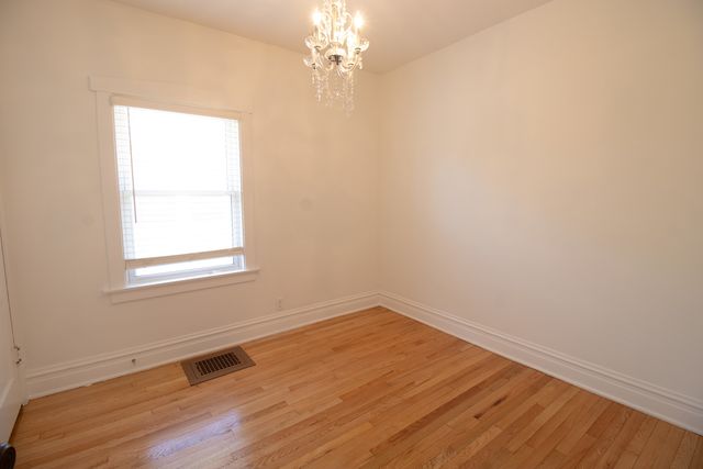 6840 30th Street, Berwyn, IL 60402