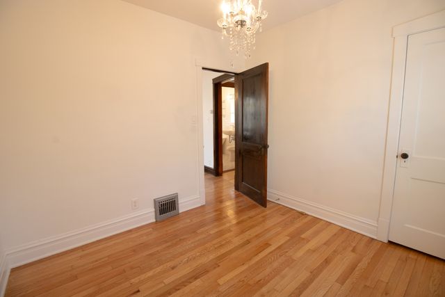 6840 30th Street, Berwyn, IL 60402