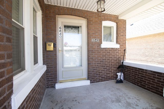 6840 30th Street, Berwyn, IL 60402