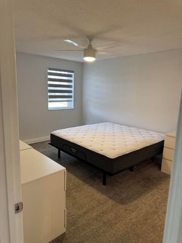 7287 S Devon Drive 109, Tamarac, FL 33321