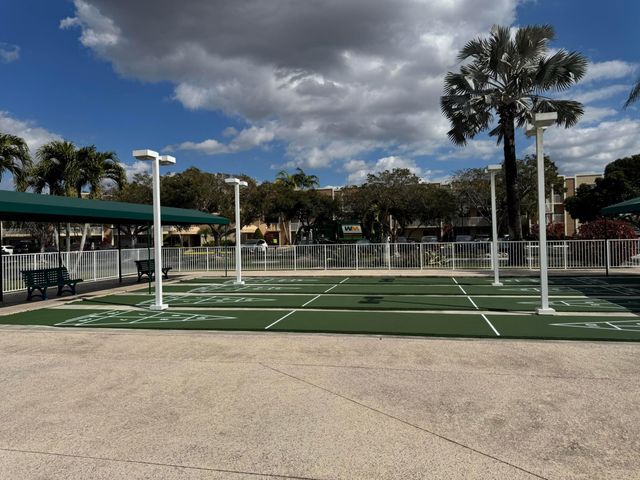 7287 S Devon Drive 109, Tamarac, FL 33321