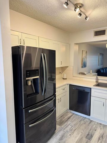 7287 S Devon Drive 109, Tamarac, FL 33321