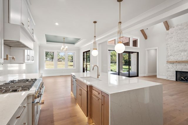 712 Wilson Pike, Brentwood, TN 37027