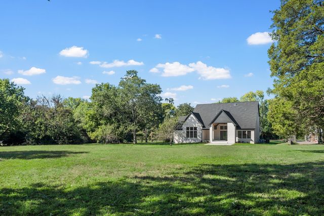 712 Wilson Pike, Brentwood, TN 37027