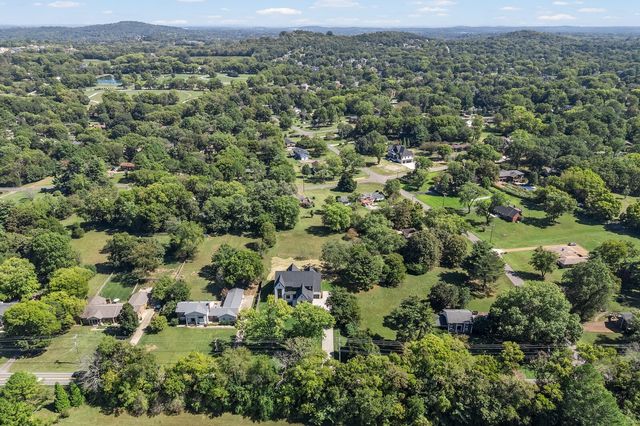 712 Wilson Pike, Brentwood, TN 37027