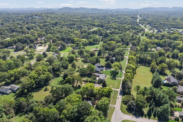 712 Wilson Pike, Brentwood, TN 37027