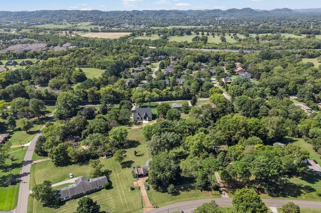 712 Wilson Pike, Brentwood, TN 37027