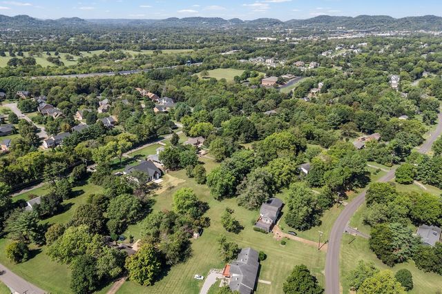 712 Wilson Pike, Brentwood, TN 37027