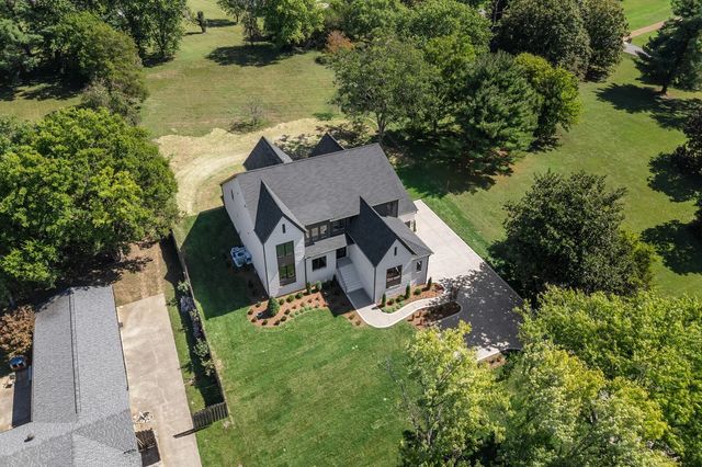 712 Wilson Pike, Brentwood, TN 37027