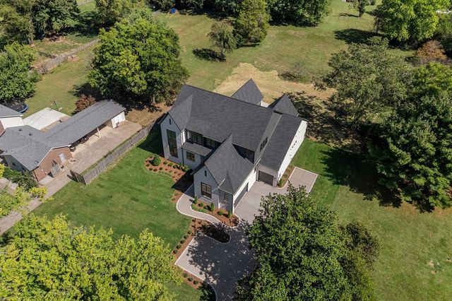 712 Wilson Pike, Brentwood, TN 37027