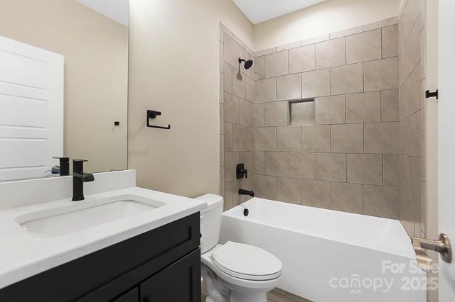 128 Summer Shoal Place, Belmont, NC 28012