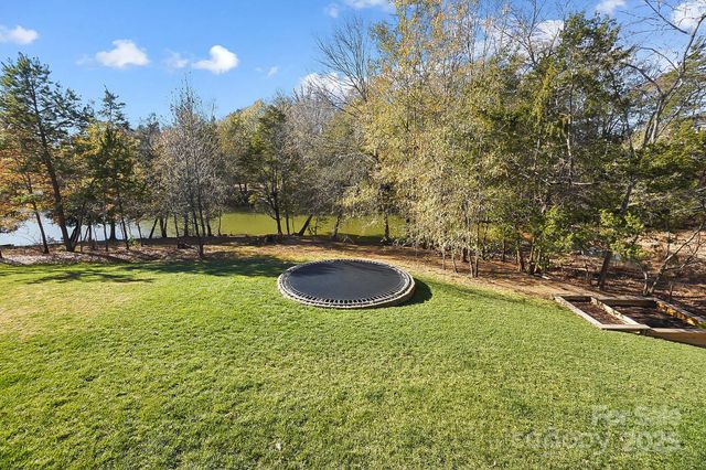 128 Summer Shoal Place, Belmont, NC 28012