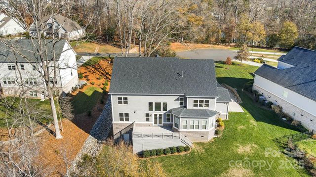 128 Summer Shoal Place, Belmont, NC 28012