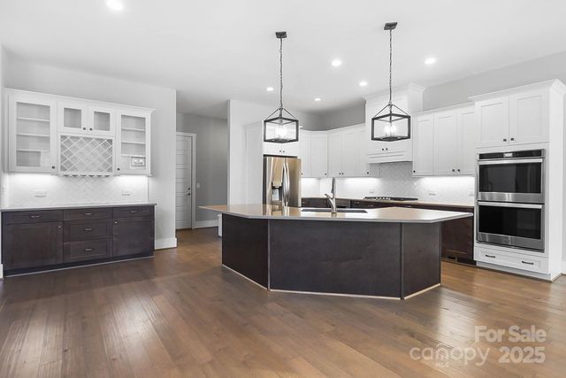 128 Summer Shoal Place, Belmont, NC 28012