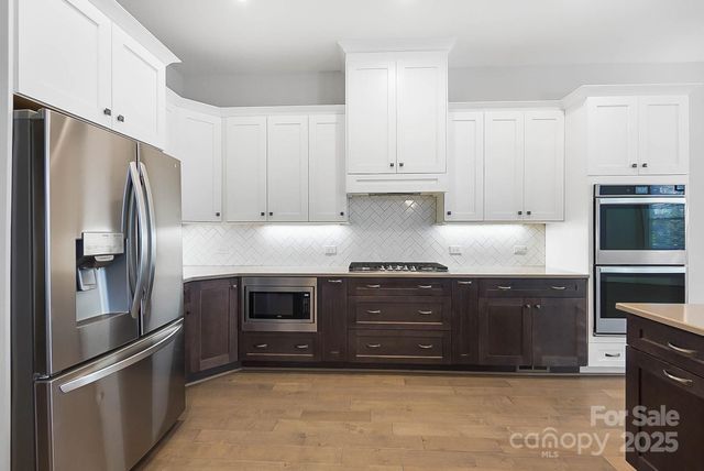 128 Summer Shoal Place, Belmont, NC 28012